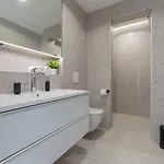 Gust, Sea View, Pool, Jacuzzi, Sauna, Cinema * 오미스