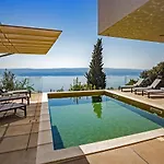 Gust, Sea View, Pool, Jacuzzi, Sauna, Cinema 빌라 *