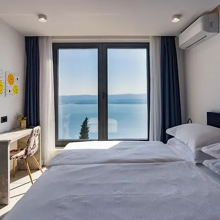 Villa Gust, Sea View, Pool, Jacuzzi, Sauna, Cinema *