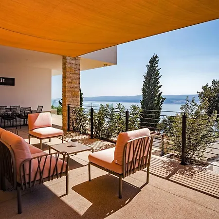 וילה Gust, Sea View, Pool, Jacuzzi, Sauna, Cinema