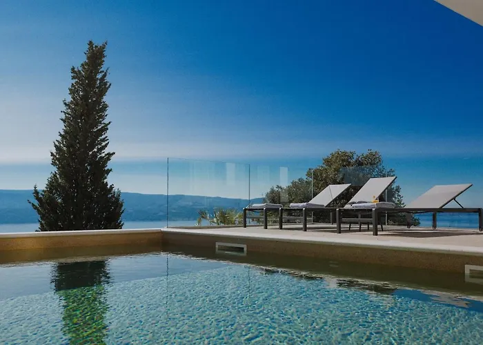 Gust, Sea View, Pool, Jacuzzi, Sauna, Cinema Villa Omiš