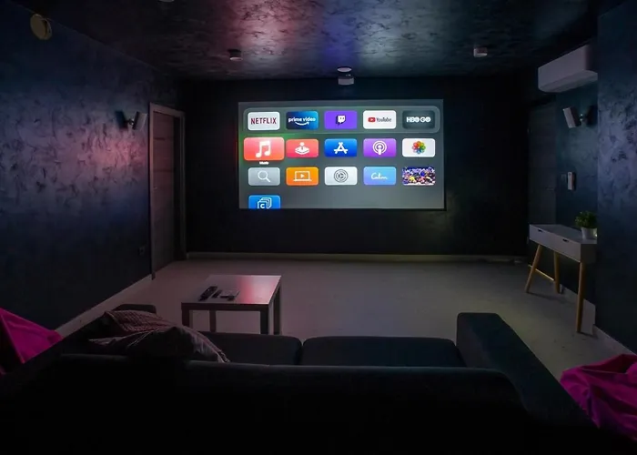 Gust, Sea View, Pool, Jacuzzi, Sauna, Cinema * Omiš