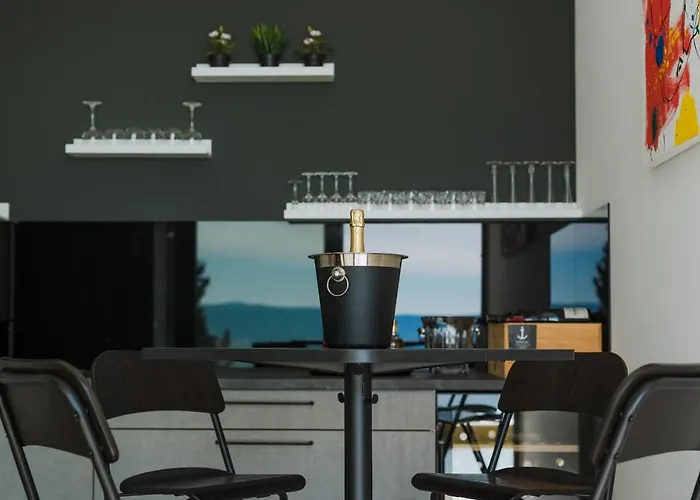 Gust, Sea View, Pool, Jacuzzi, Sauna, Cinema