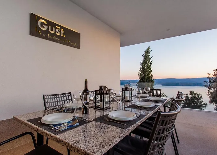 Gust, Sea View, Pool, Jacuzzi, Sauna, Cinema