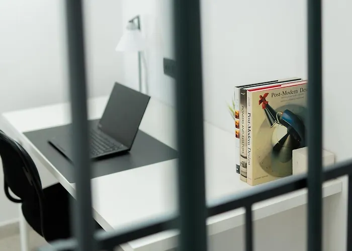 Villa Gust, Sea View, Pool, Jacuzzi, Sauna, Cinema *