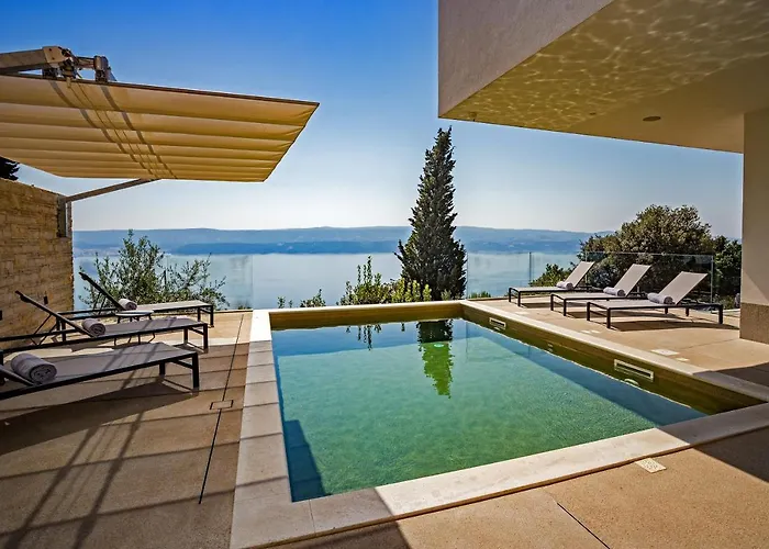 Gust, Sea View, Pool, Jacuzzi, Sauna, Cinema Villa *